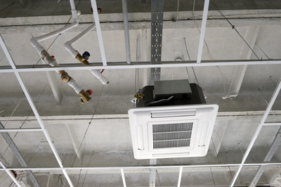 融入现代建筑之光的环保型通风系统与设备安装服务透视